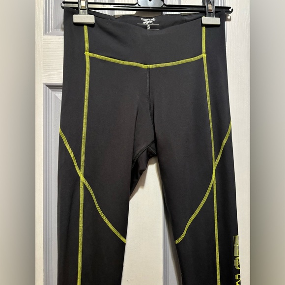 Les Mills, Reebok Leggings, Mid Waist, 7/8 Length - Picture 6 of 10